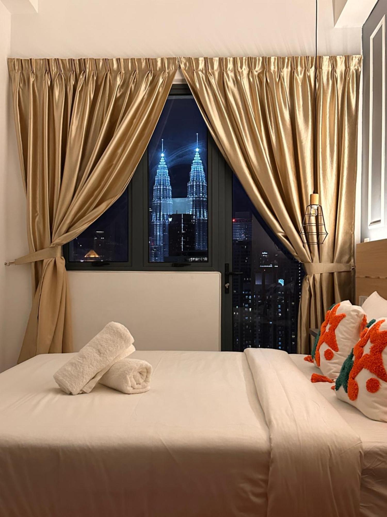 The Luxe Infinitum Klcc By Sahara Apartamento Kuala Lumpur Exterior foto